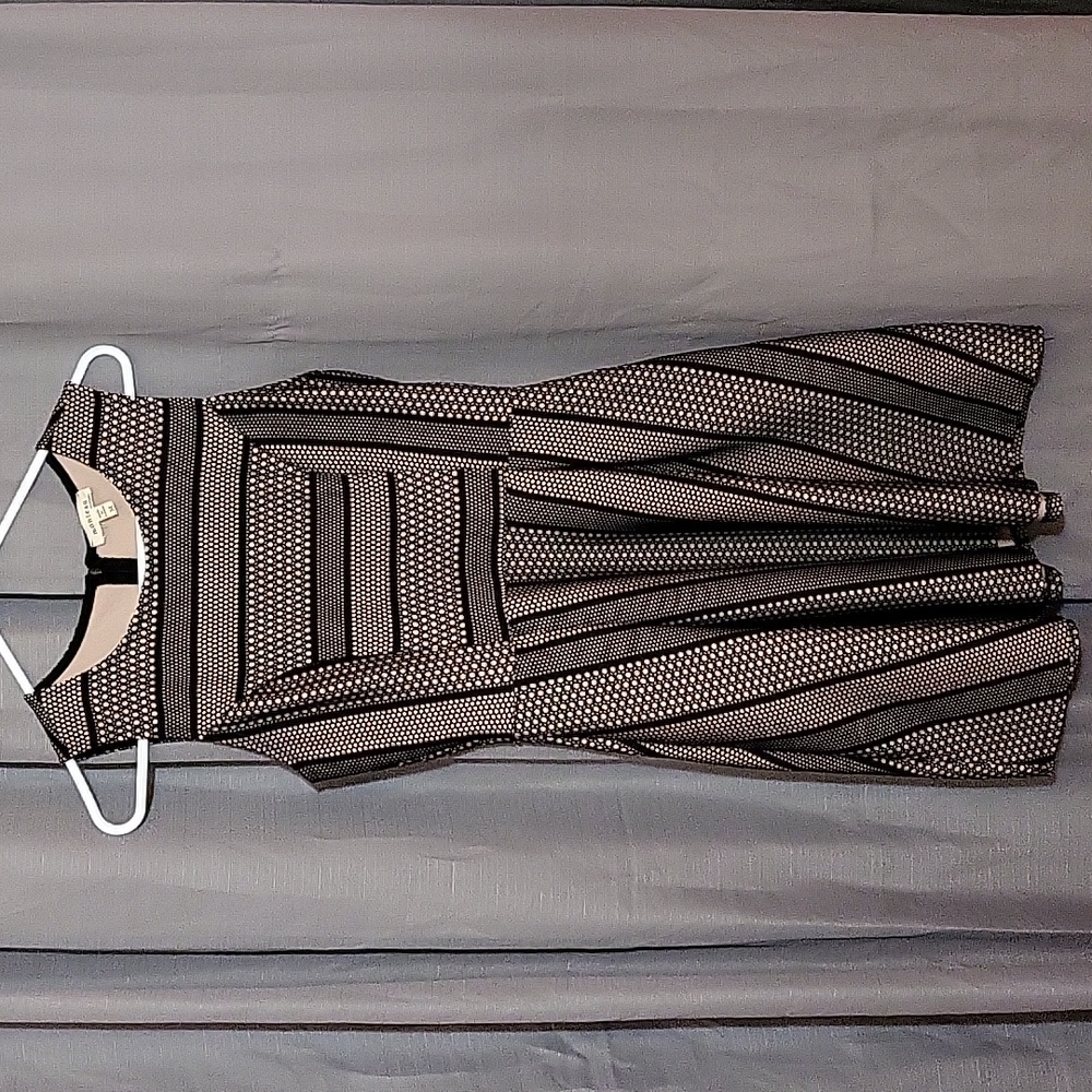 Sleeveless dress